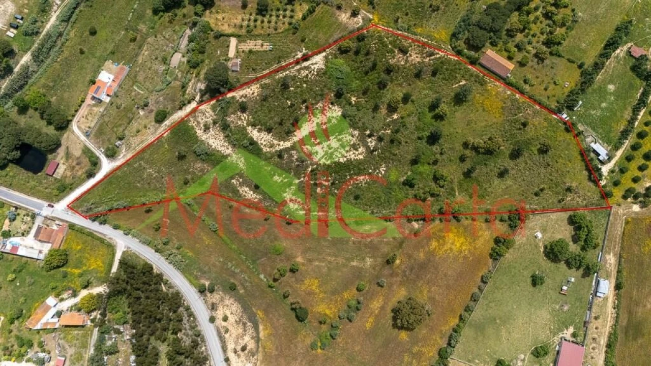 Terreno para Venda em Aveiras de Cima Foto 3