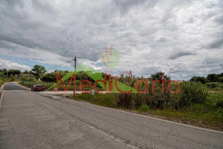 Terreno para Venda em Aveiras de Cima Foto 12
