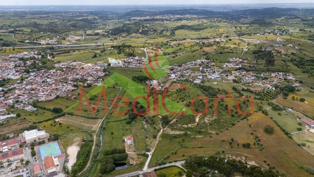 Terreno para Venda em Aveiras de Cima Foto 9