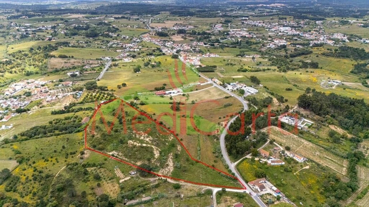 Terreno para Venda em Aveiras de Cima Foto 7