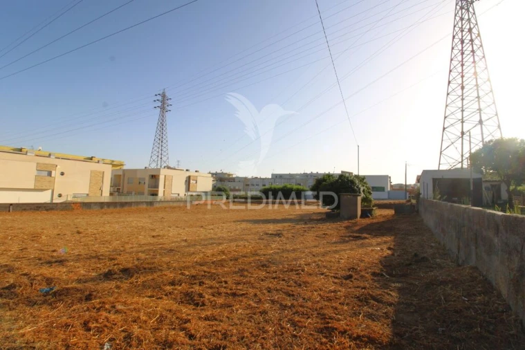 Terreno para Venda em Cidade da Maia Foto 7