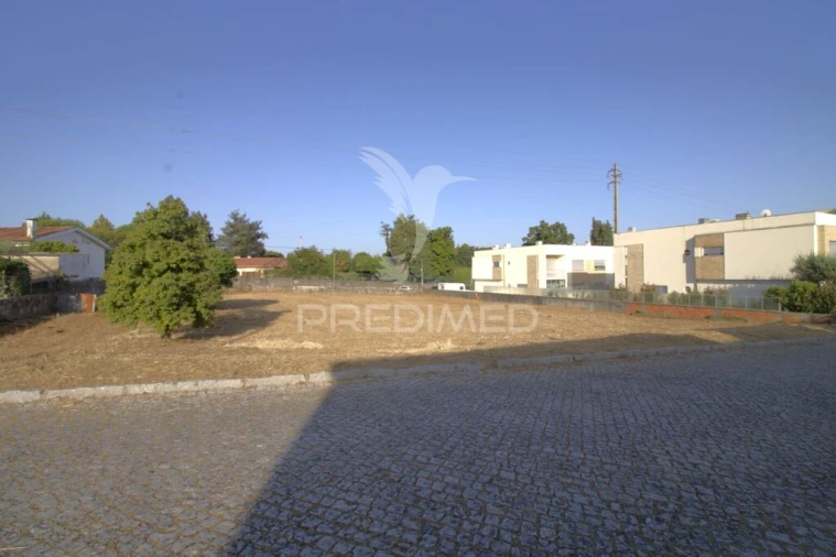 Terreno para Venda em Cidade da Maia