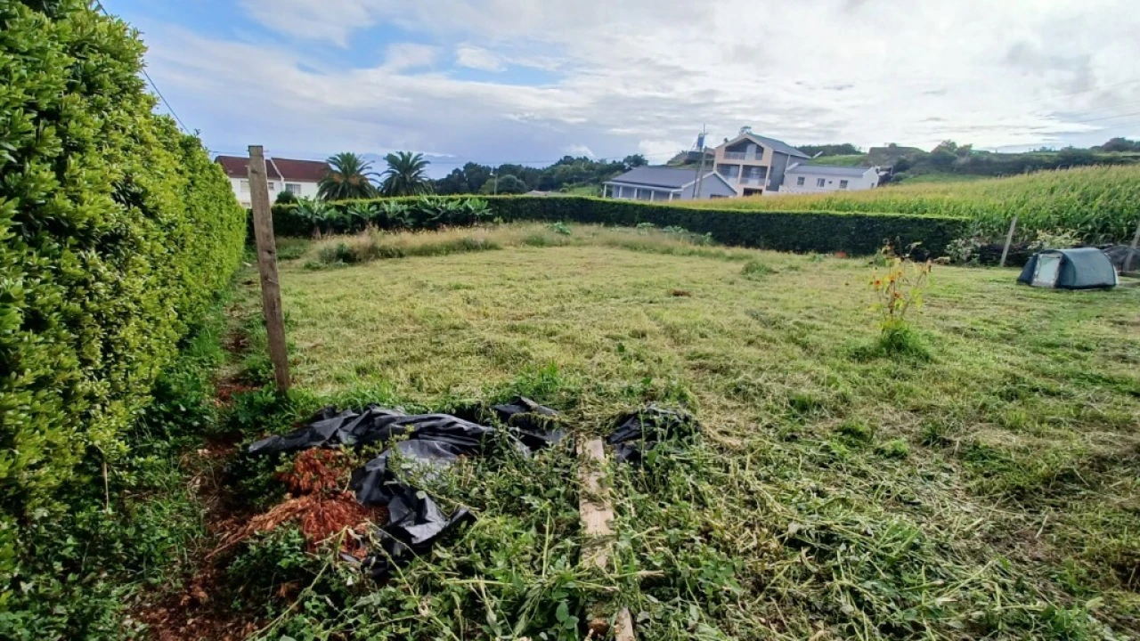 Moradia T2 para Venda em Calheta Foto 3