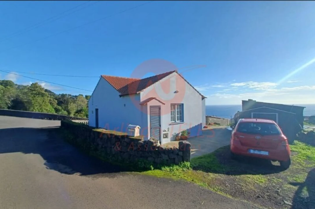 Moradia T2 para Venda em Calheta Foto 10