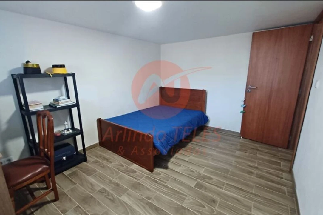 Moradia T2 para Venda em Calheta Foto 29