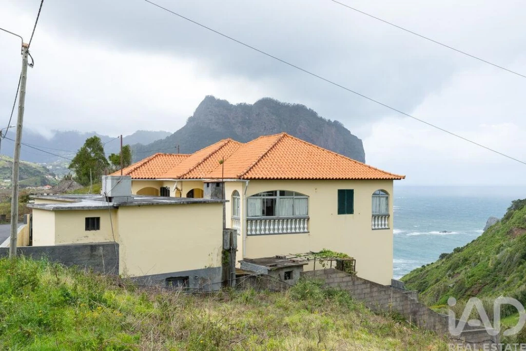 Moradia T4 para Venda em Porto da Cruz Foto 28