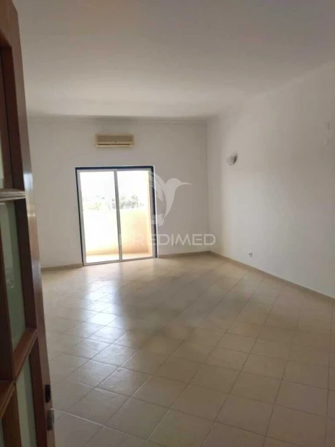 Apartamento T3 para Venda em Albufeira e Olhos de Água