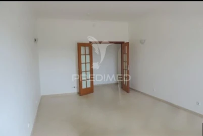 Apartamento T3 para Venda em Albufeira e Olhos de Água