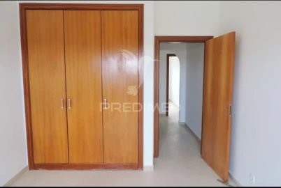 Apartamento T3 para Venda em Albufeira e Olhos de Água