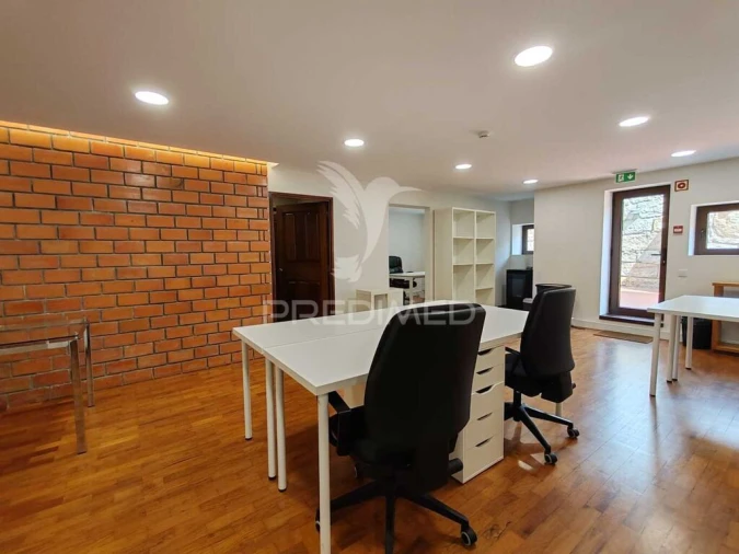 Escritório para Arrendamento em Aldoar, Foz do Douro e Nevogilde Foto 4