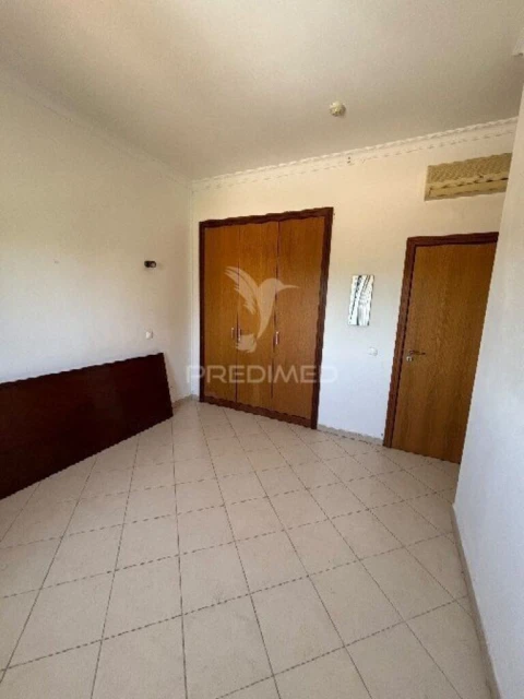Apartamento T3 para Venda em Albufeira e Olhos de Água