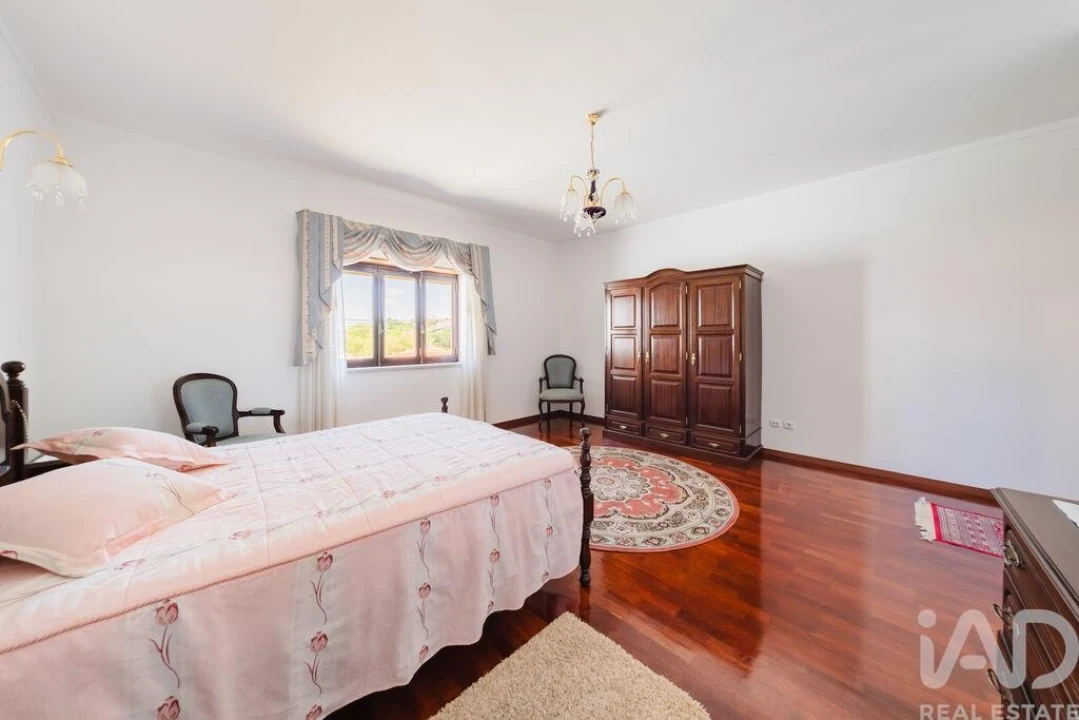 Moradia T6 para Venda em Foz do Arelho Foto 16