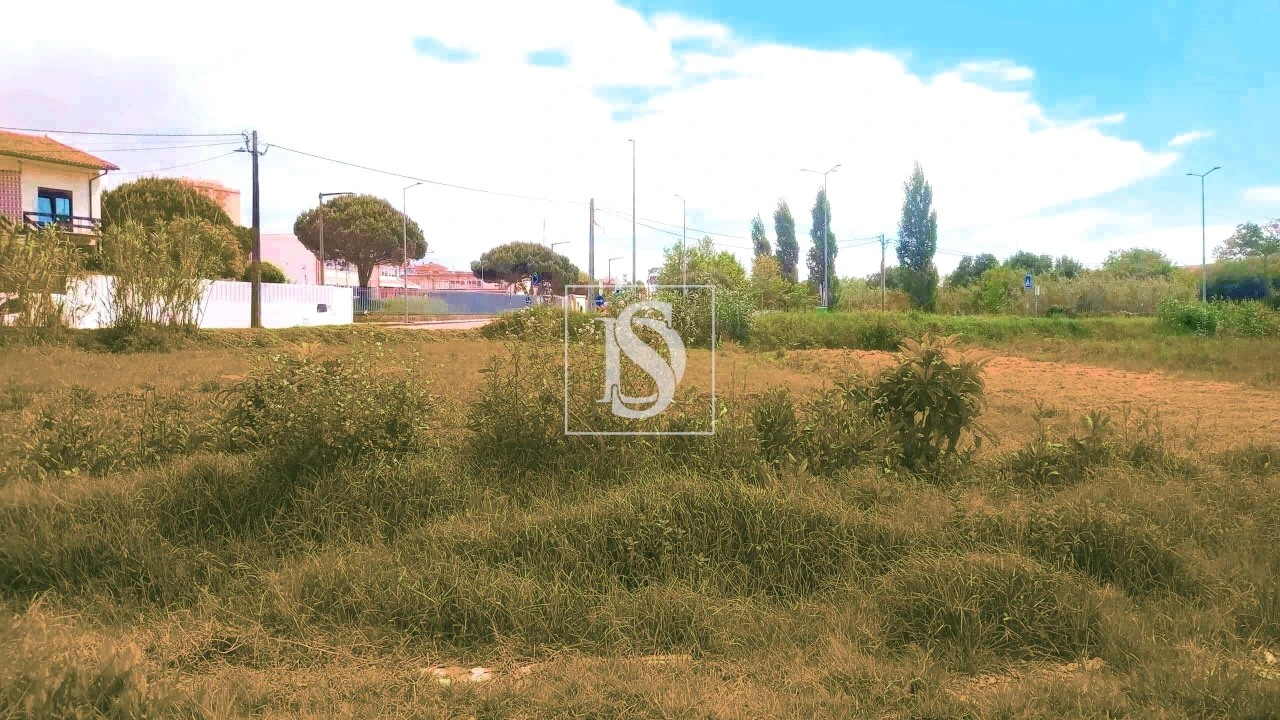 Terreno para Venda em Tavarede Foto 1