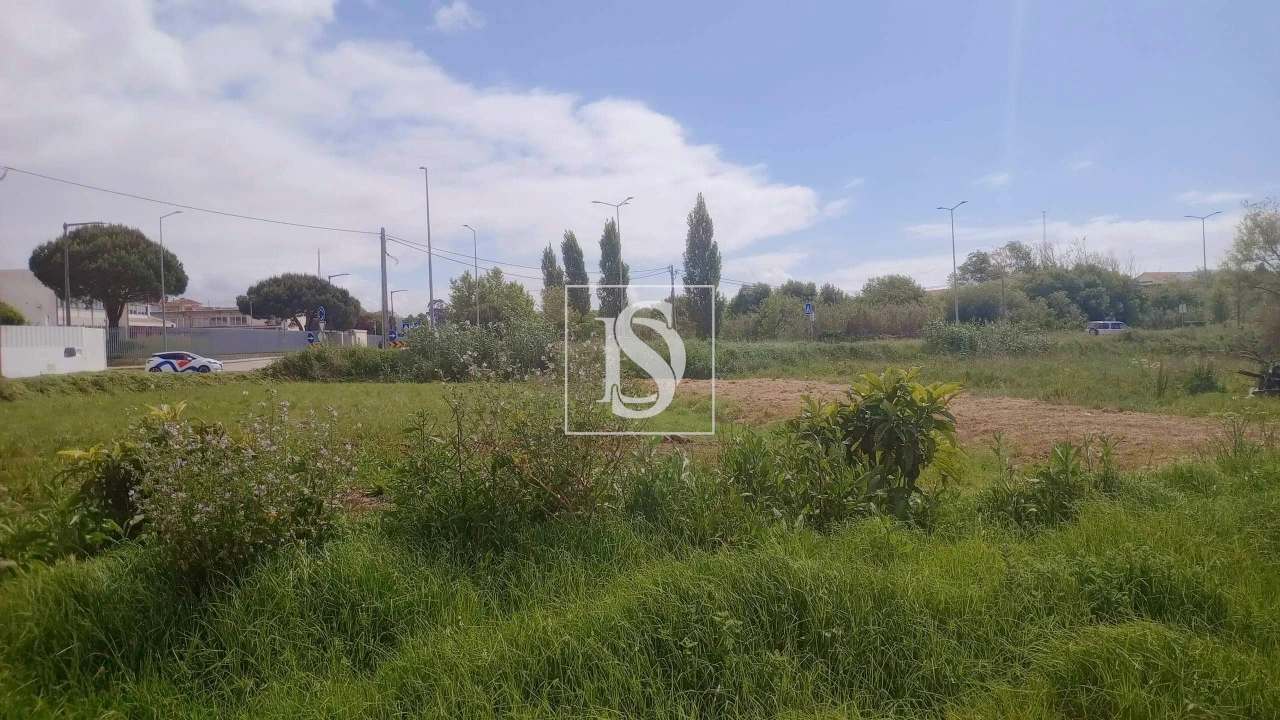 Terreno para Venda em Tavarede Foto 4