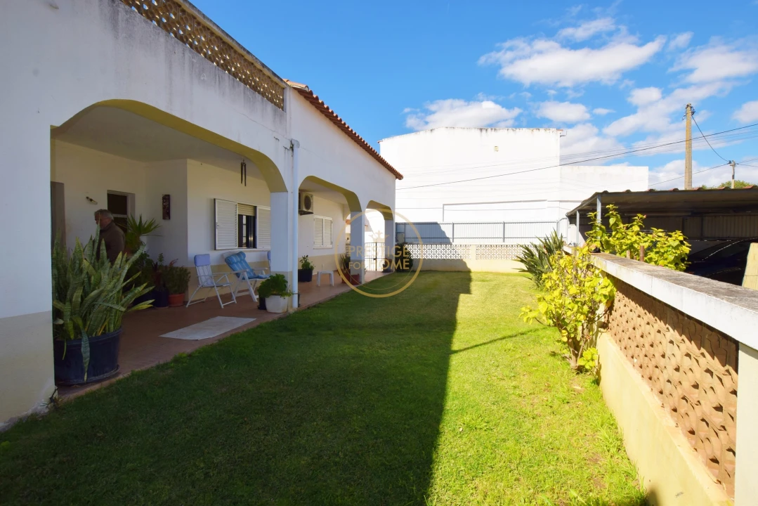 Moradia T3 para Venda em Almancil Foto 2