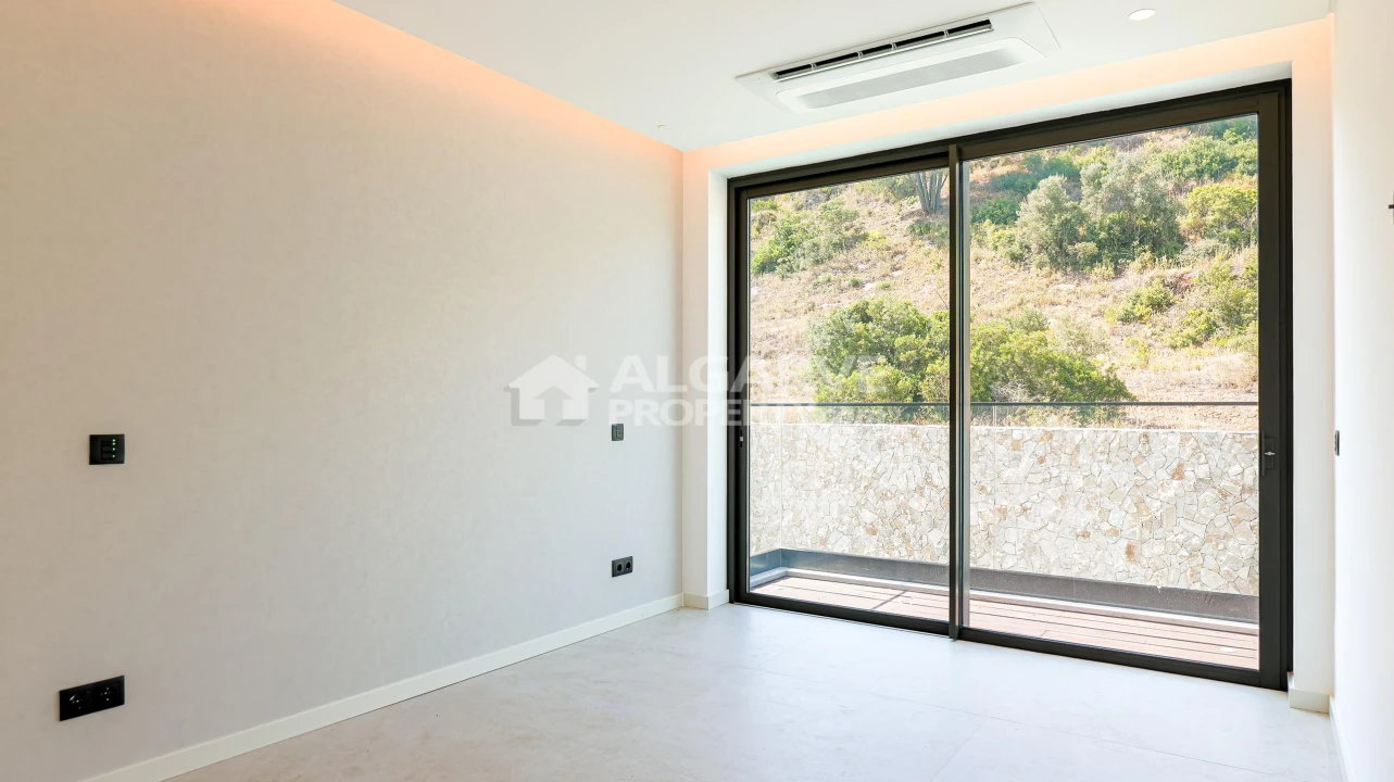Moradia T4 para Venda em Albufeira e Olhos de Água Foto 27