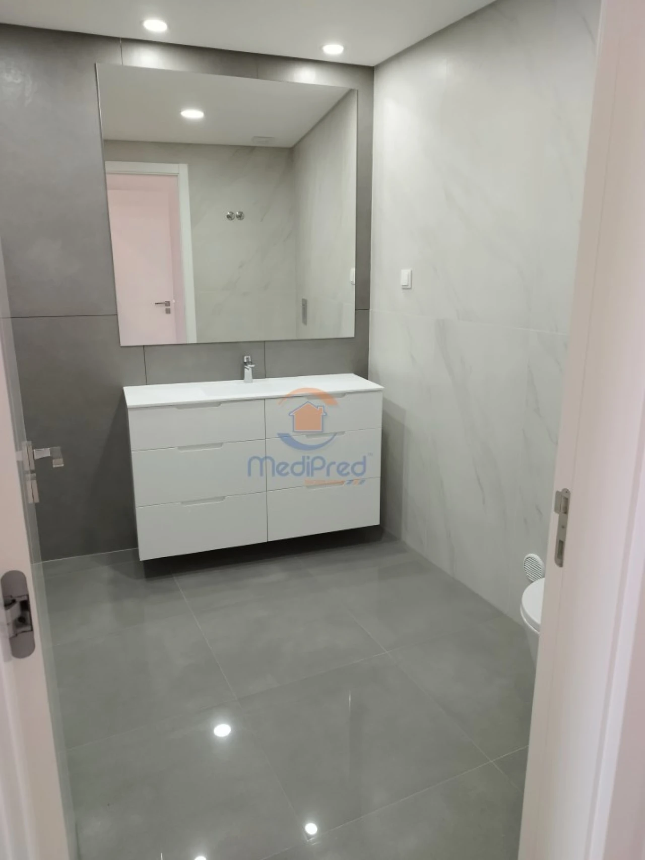 Apartamento T3 para Venda em Odivelas Foto 13