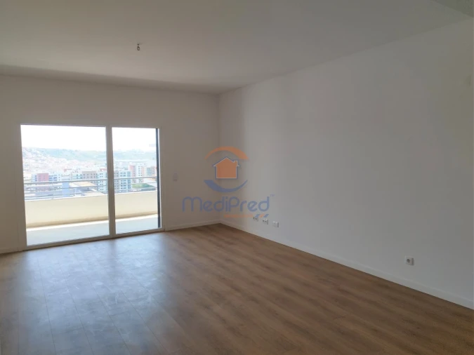 Apartamento T3 para Venda em Odivelas Foto 7