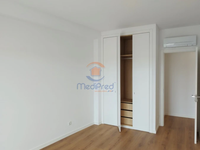 Apartamento T3 para Venda em Odivelas Foto 16