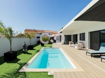 Moradia T4 para Venda em Vila de Sagres