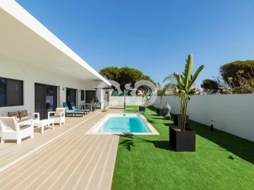Moradia T4 para Venda em Vila de Sagres