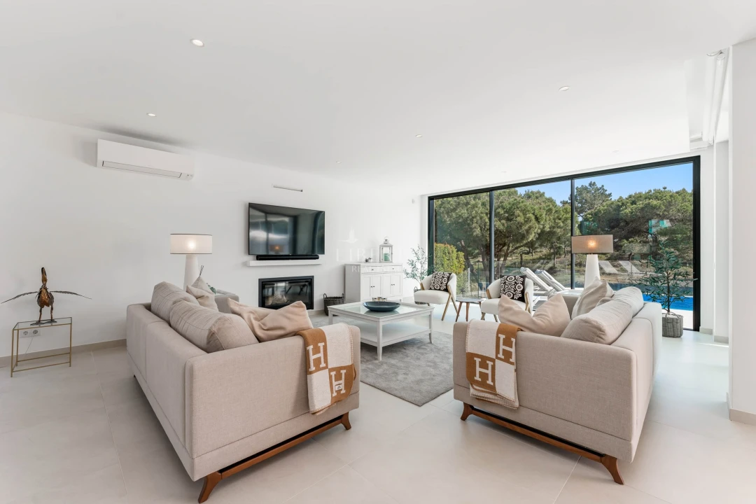 Moradia T5 para Venda em Almancil Planta 7