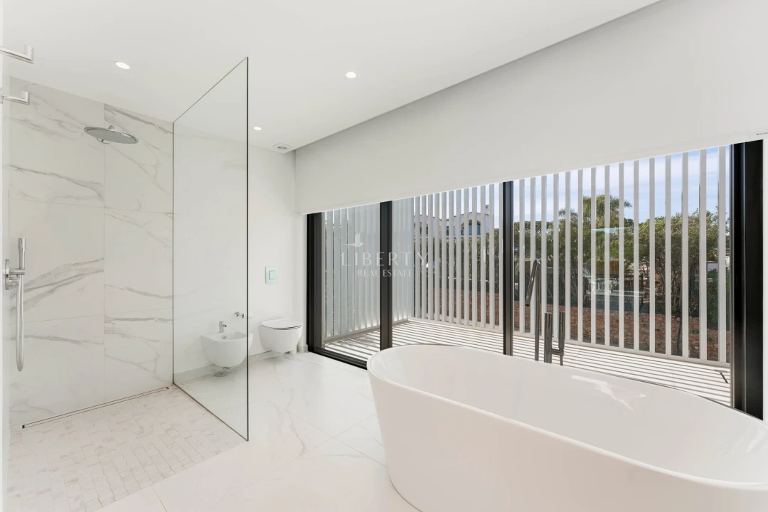 Moradia T5 para Venda em Almancil Planta 20