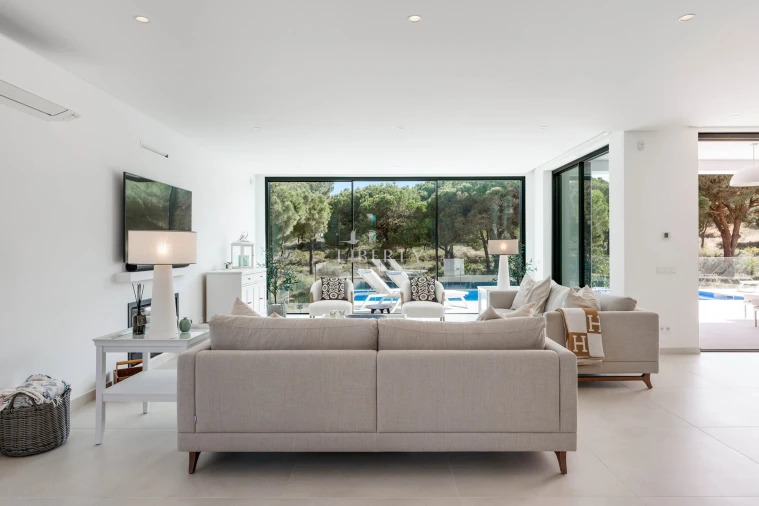 Moradia T5 para Venda em Almancil Planta 6