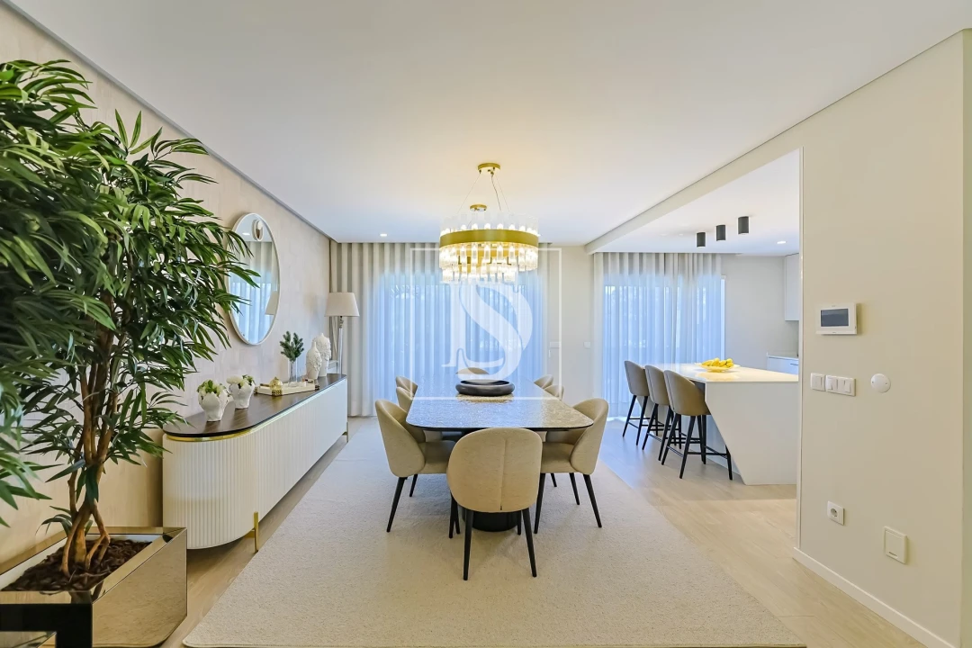 Moradia T4 para Venda em Abade de Neiva Foto 3