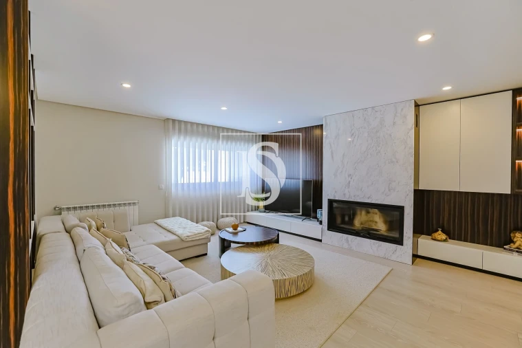 Moradia T4 para Venda em Abade de Neiva Foto 1