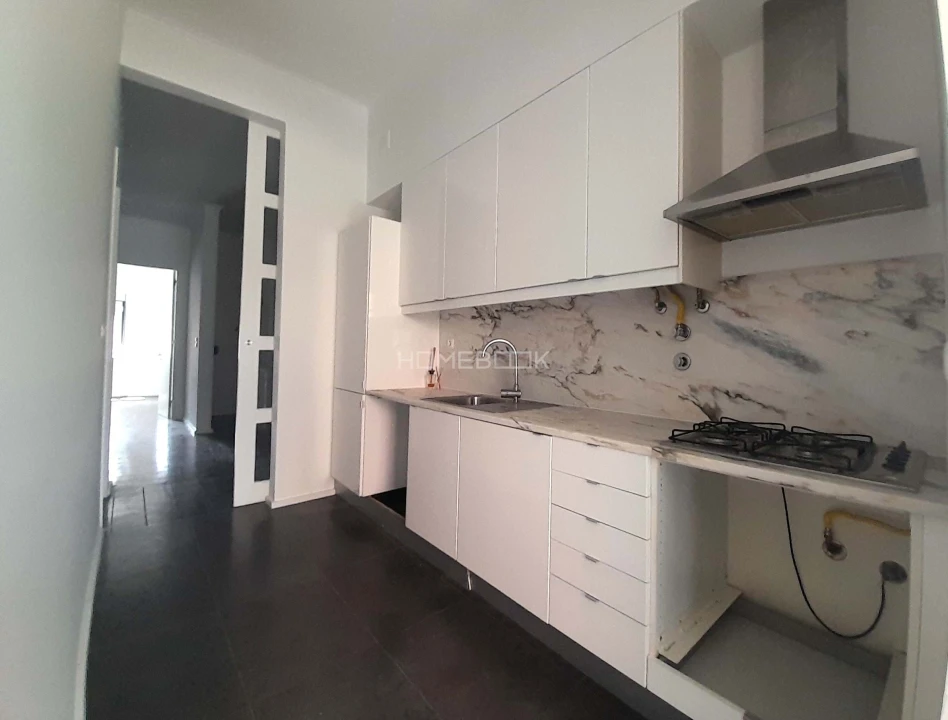 Apartamento T2 para Venda em Penha de França Foto 1