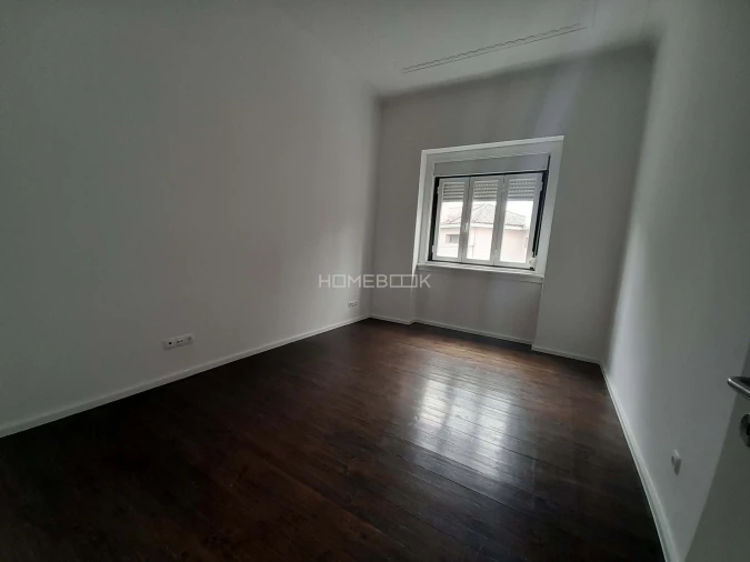 Apartamento T2 para Venda em Penha de França Foto 5