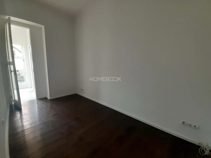 Apartamento T2 para Venda em Penha de França Foto 6