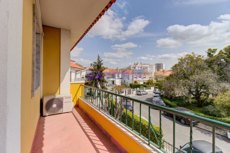 Moradia T5 para Venda em Algés, Linda-A-Velha e Cruz Quebrada-Dafundo Foto 31