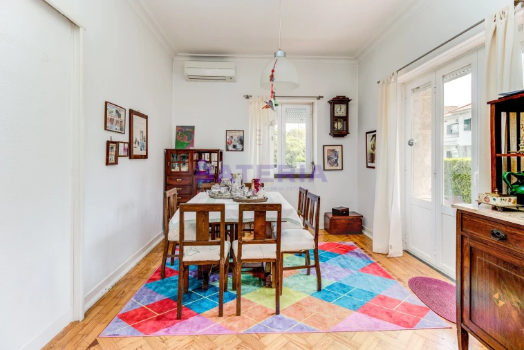 Moradia T5 para Venda em Algés, Linda-A-Velha e Cruz Quebrada-Dafundo Foto 7