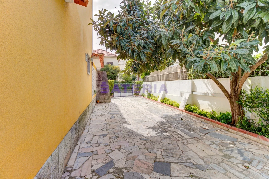 Moradia T5 para Venda em Algés, Linda-A-Velha e Cruz Quebrada-Dafundo Foto 49