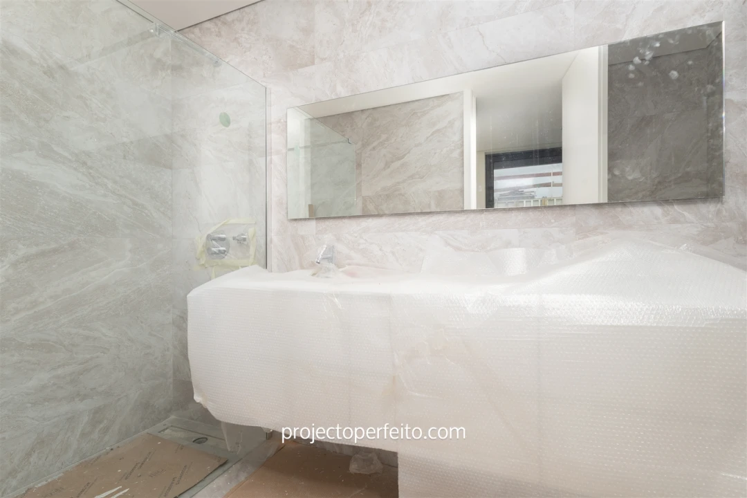 Moradia T4 para Venda em Madalena Foto 22