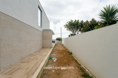 Moradia T4 para Venda em Madalena