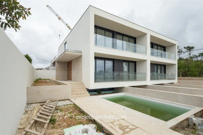 Moradia T4 para Venda em Madalena