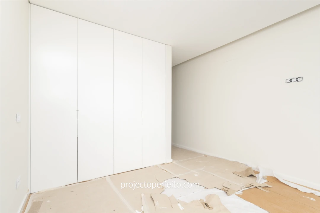 Moradia T4 para Venda em Madalena Foto 25