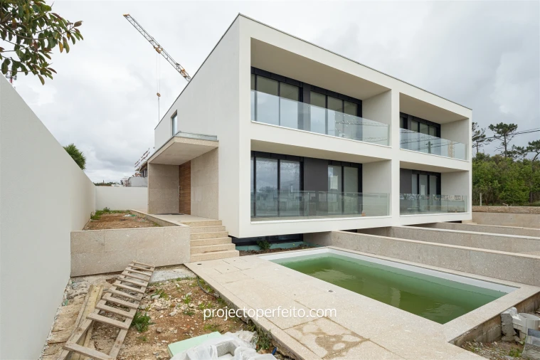 Moradia T4 para Venda em Madalena