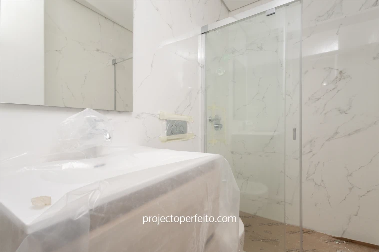 Moradia T4 para Venda em Madalena Foto 23