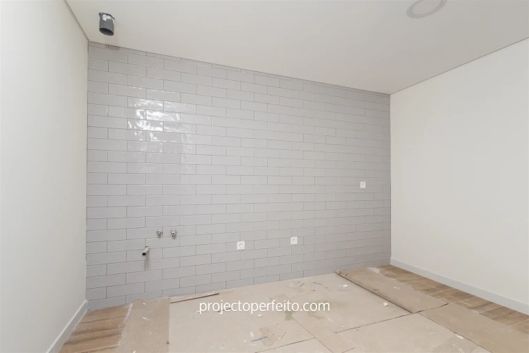 Moradia T4 para Venda em Madalena Foto 17