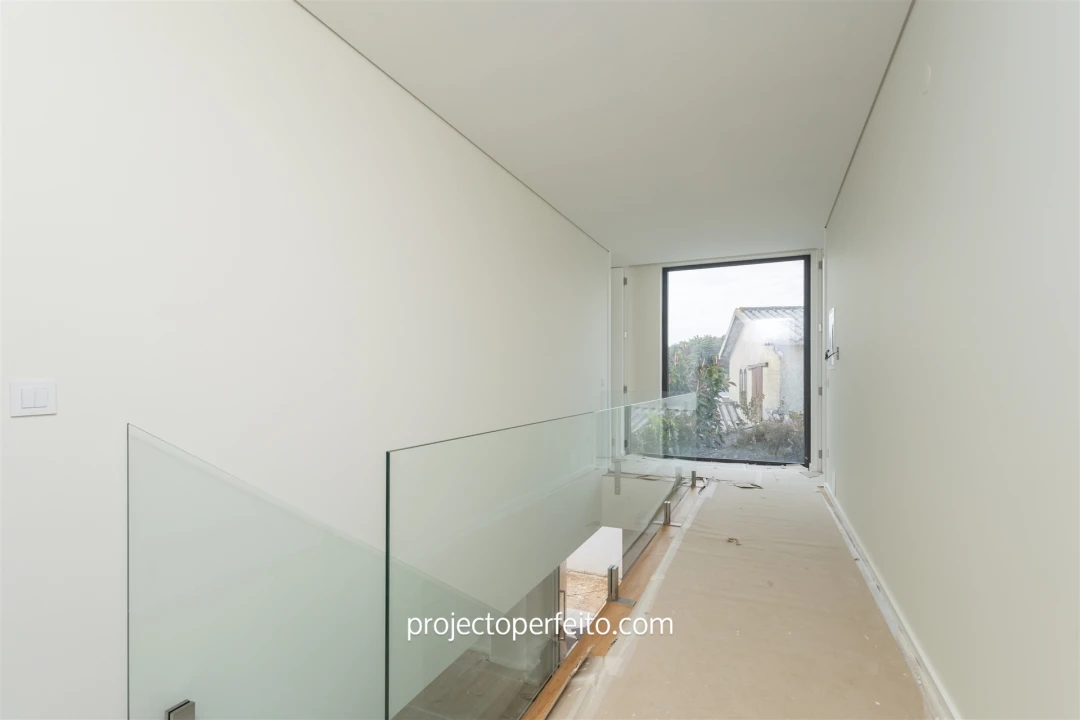 Moradia T4 para Venda em Madalena Foto 20