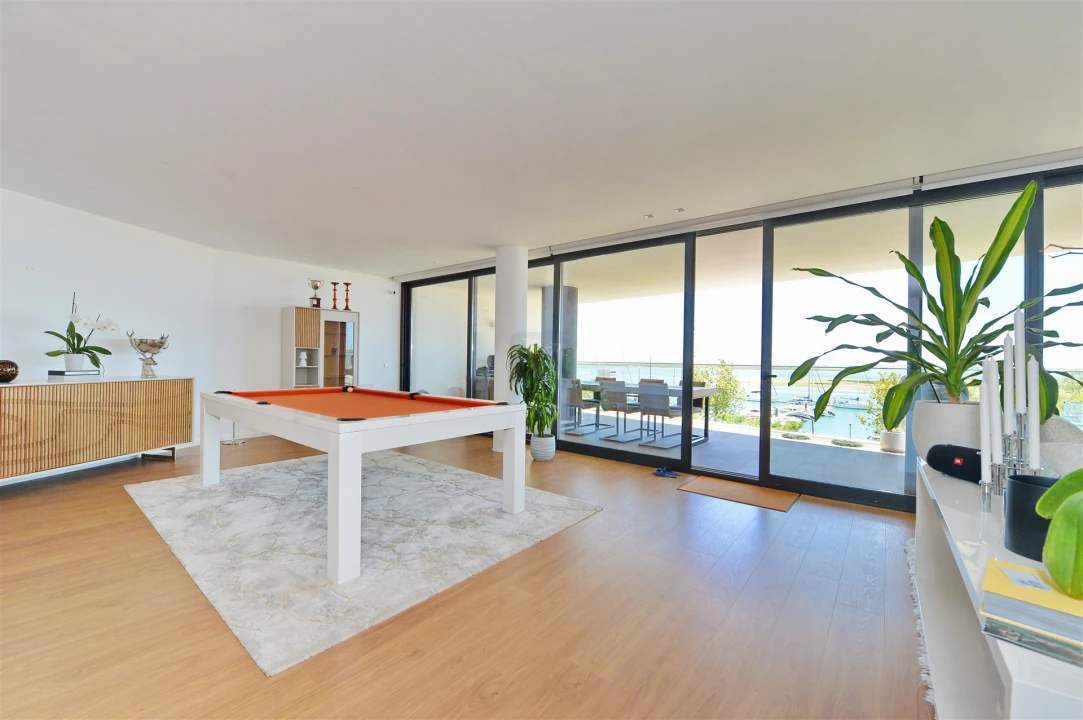 Apartamento T2 para Venda em Olhão Foto 9