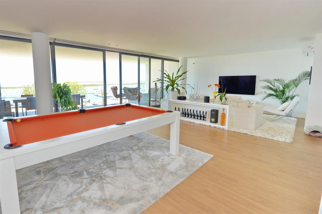 Apartamento T2 para Venda em Olhão Foto 18