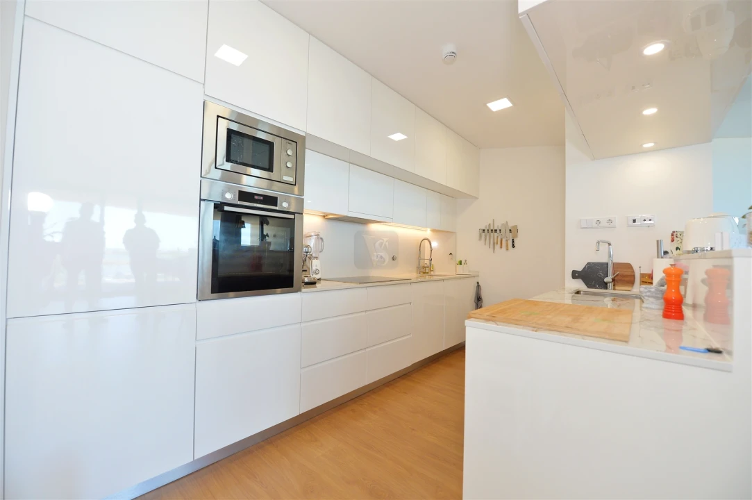 Apartamento T2 para Venda em Olhão Foto 11
