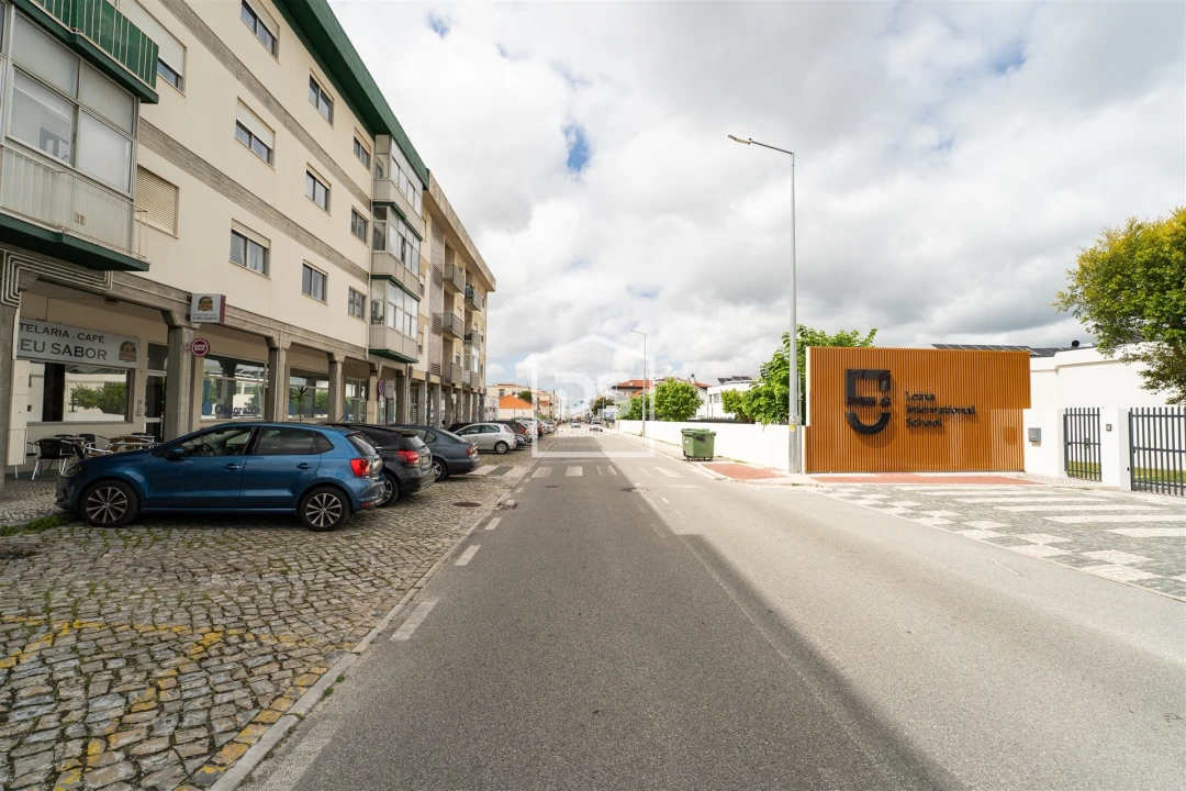 Loja para Arrendamento em Marinha Grande Foto 17