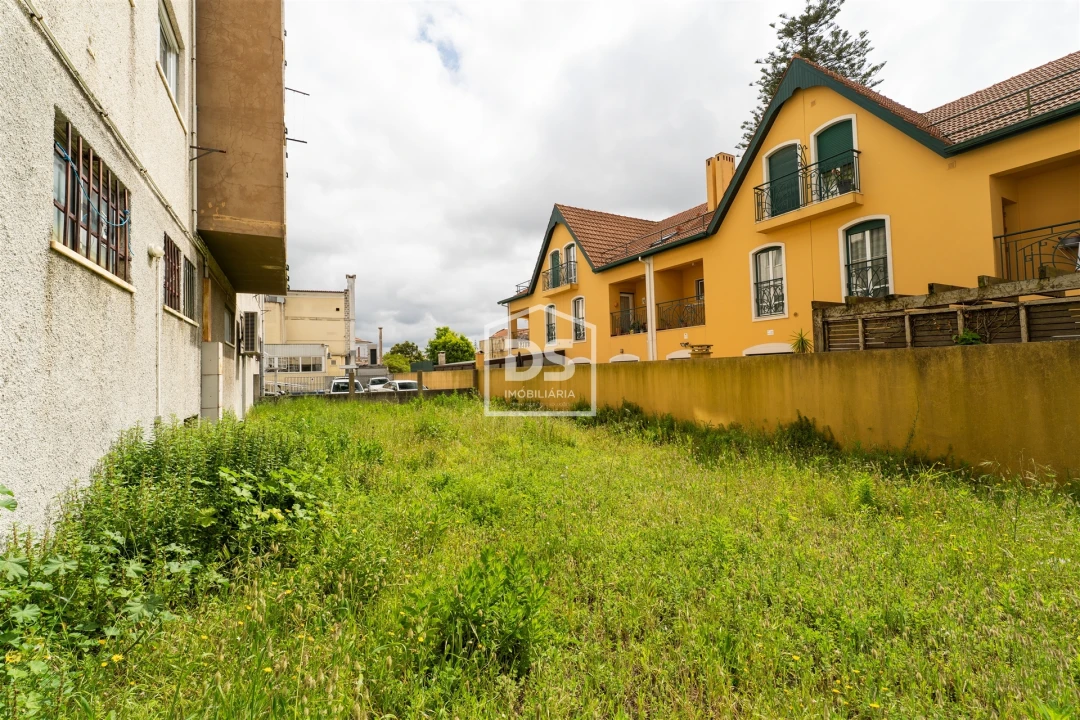 Loja para Arrendamento em Marinha Grande Foto 16
