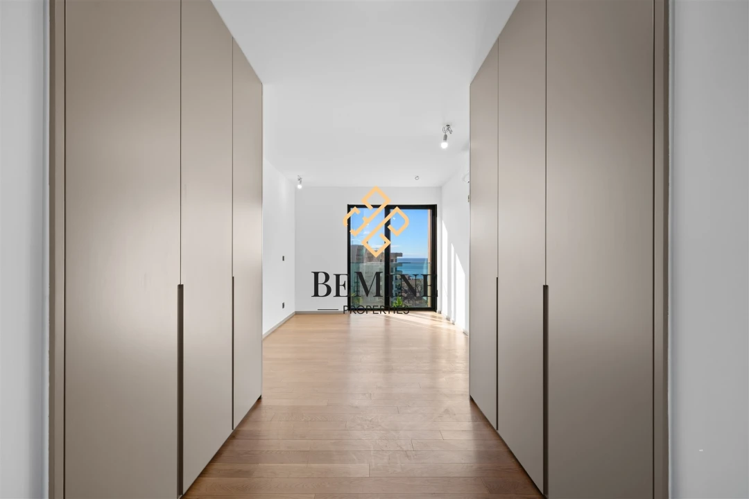 Apartamento T2 para Venda em São Martinho Foto 14